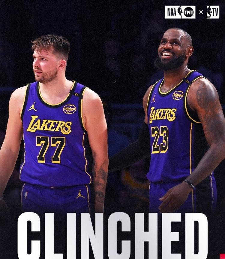 詹姆斯爆冷击败独行侠，战术调整引爆全场！